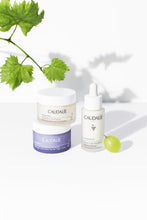 Afbeelding in Gallery-weergave laden, Caudalie Vinoperfect Dark Spot Correcting Moisturizer 50ml - SkinEffects Zwolle
