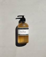 Afbeelding in Gallery-weergave laden, Exfoliating Hand Soap Rock Roses - Marie Stella Maris - Huidproducten.nl
