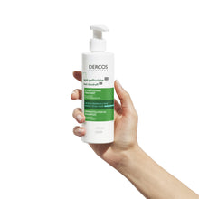 Afbeelding in Gallery-weergave laden, Vichy DERCOS Anti-roos Shampoo Normaal tot vet haar 390ml - SkinEffects Zwolle
