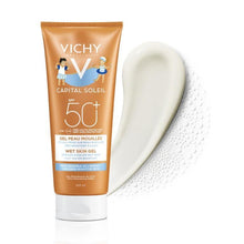 Afbeelding in Gallery-weergave laden, Vichy CAPITAL SOLEIL Wet Skin Gel Kids SPF50 NIEUW VANAF MAART 2020 - SkinEffects Zwolle
